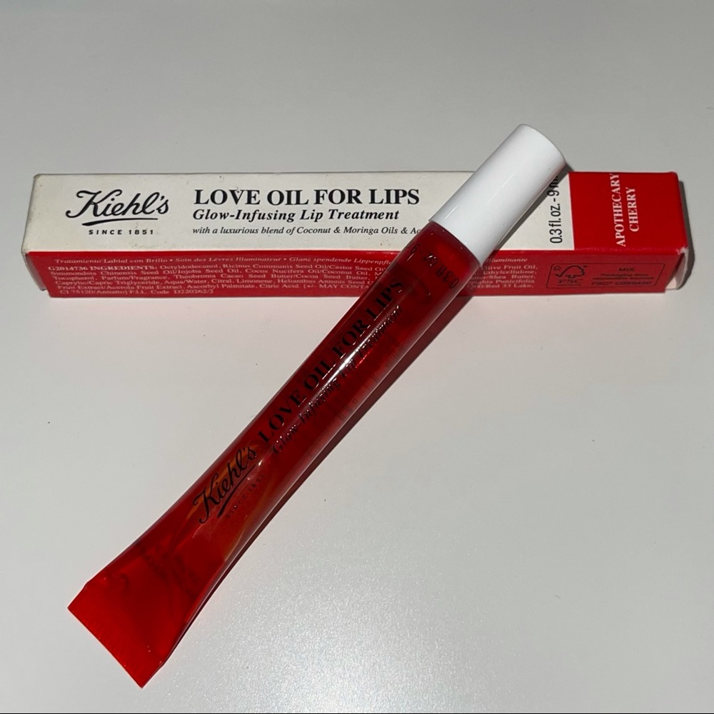 SOLD Kiehl’s Love Oil For Lips Glow-Infusing Lip Treatment